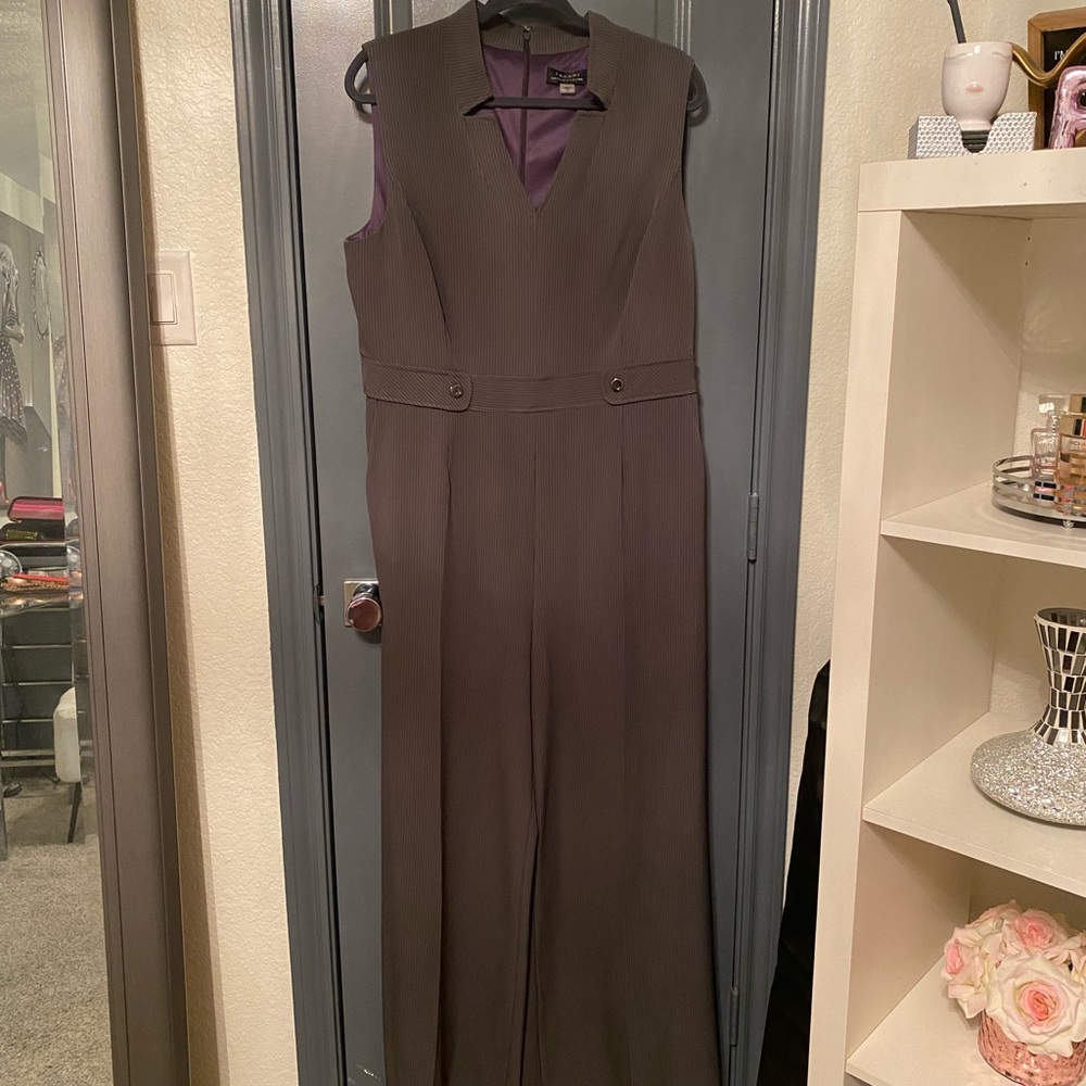 Size 16 Tahari Jumpsuit new w/tags!